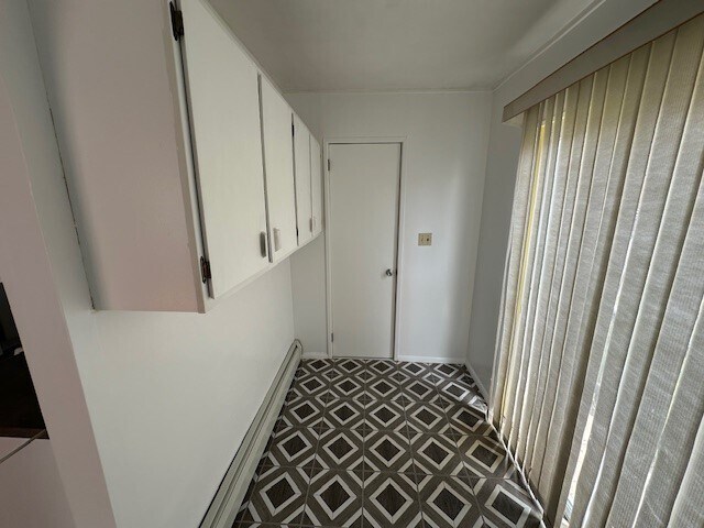 Building Photo - 9 S Seward Ave