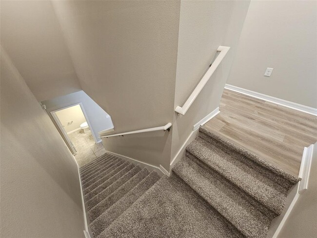 Building Photo - 5128 Crown Hvn Dr