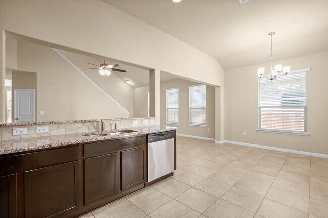 Building Photo - 16440 Pienza Dr