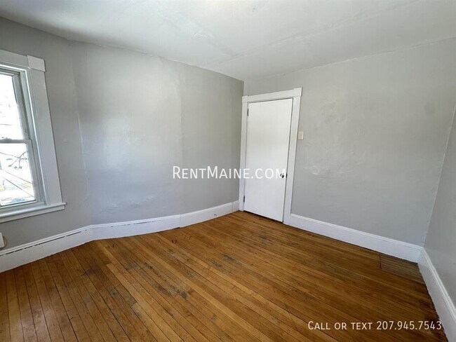 Building Photo - 88 Larkin St