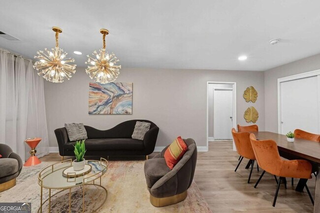 Building Photo - 3645 Peachtree Rd NE