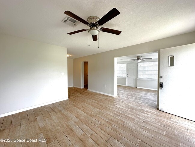 Building Photo - 2831 W Eau Gallie Blvd