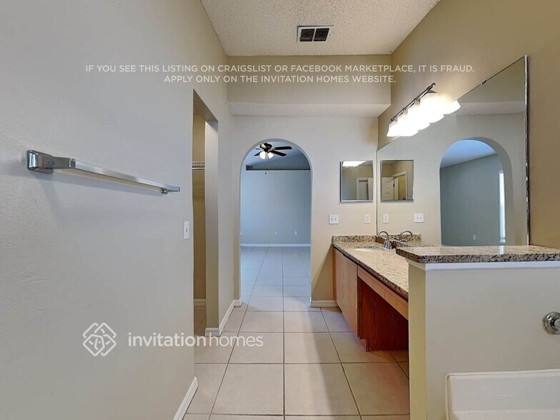 Building Photo - 110 Pine Isle Dr