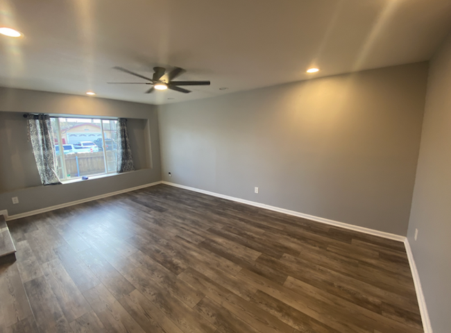 Building Photo - 1810 Thelborn Way