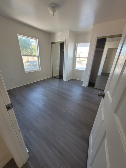 Building Photo - 11017 Condon Ave