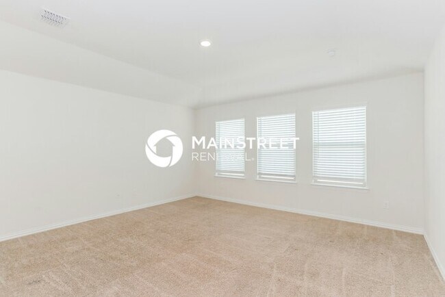 Building Photo - 4 Bedroom Pet-Friendly Home in HASLET, TX with Main Street Renewal