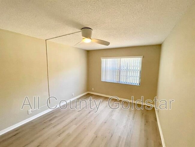 Building Photo - 19505 Quesada Ave