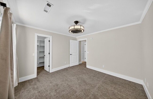 Building Photo - Great Home in Qiuet Friendly Neighborhood ...