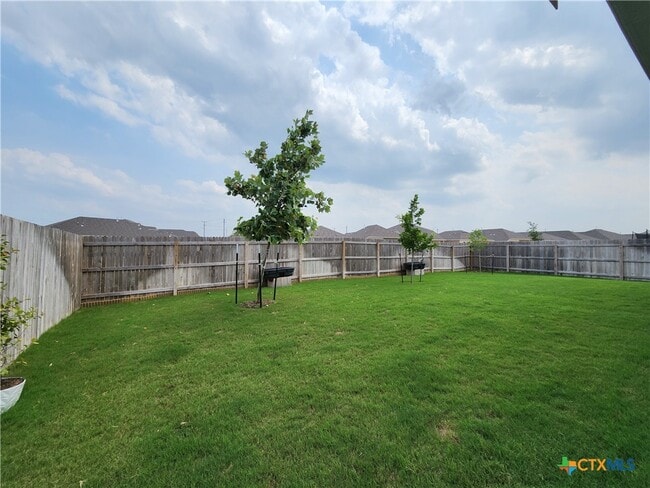 Building Photo - 5923 Corsicana Cv