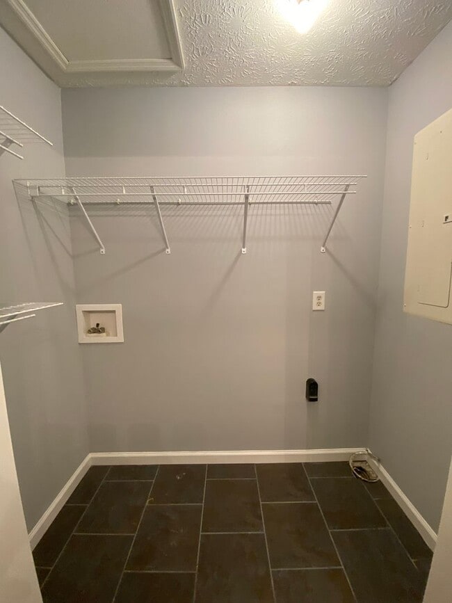 Building Photo - OCONEE COUNTY - Cute 2 bedroom 1.5 bath ho...