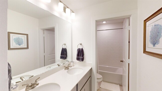 Building Photo - 2906 ELLE DR