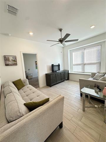 Building Photo - 228 Cherryvale Ln