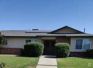Building Photo - 3 bedroom 2 bath home with Solar