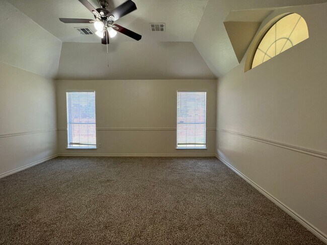 Building Photo - 1141 Nickerson Ln