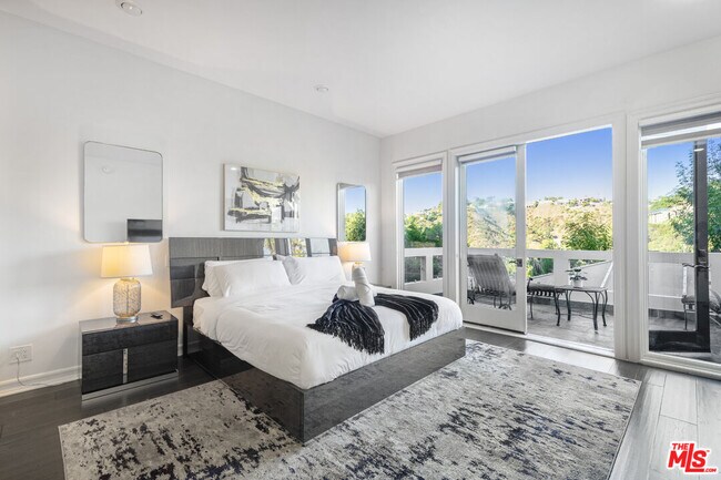 Building Photo - 11037 Anzio Rd