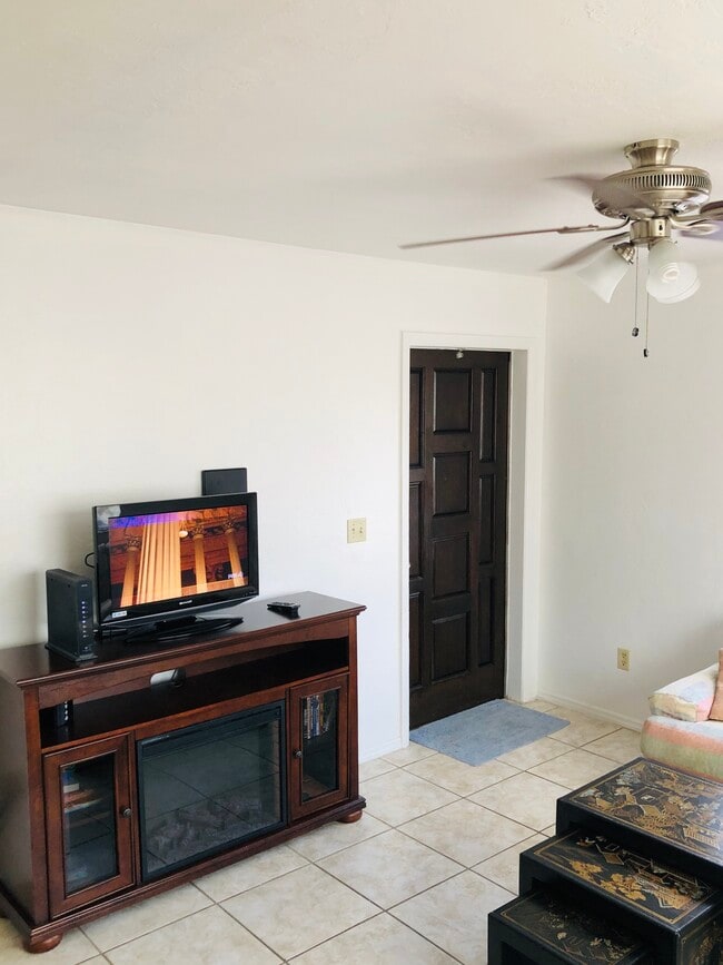 Living Room - 7368 Pebble Beach Rd