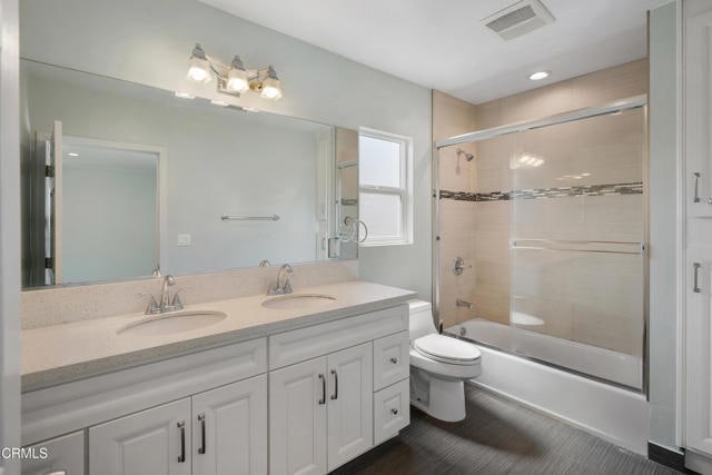 Building Photo - 1211 S Pine St