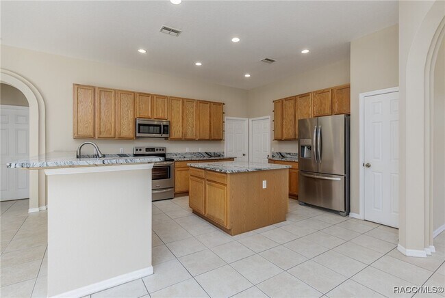 Building Photo - 1474 W Pringle Pl