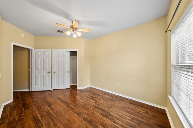 Building Photo - 11101 Liberty Farms Dr