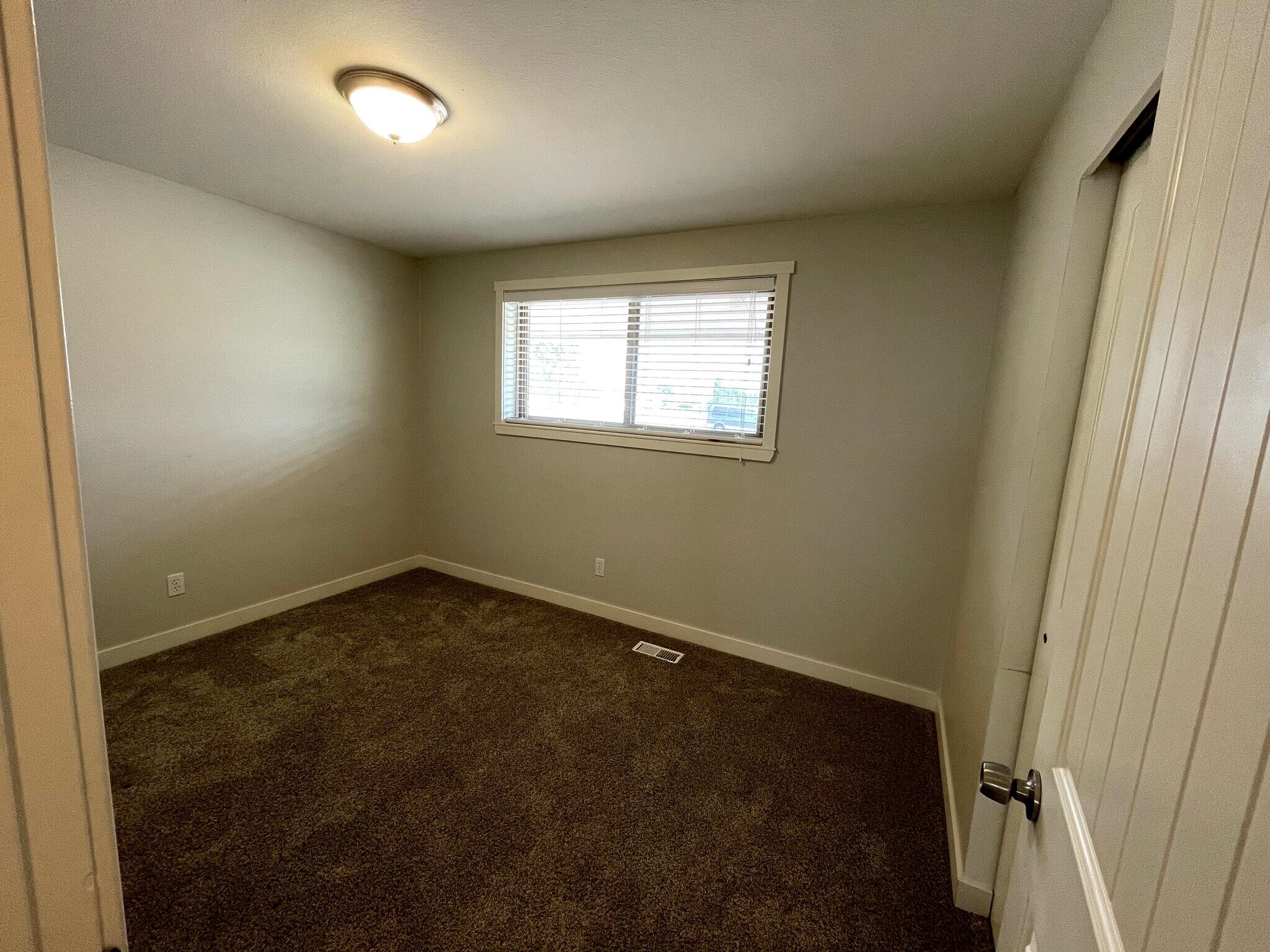 Building Photo - 223 E 500 S
