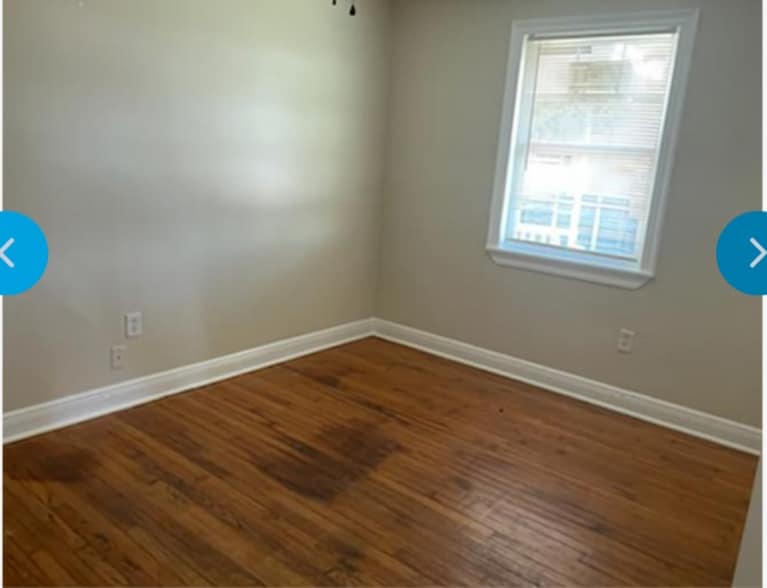 Building Photo - 8003 W Laverne St