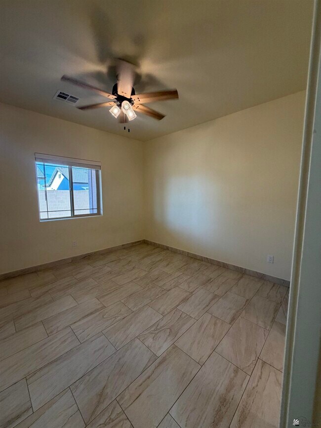 Building Photo - 4756 E Jett St