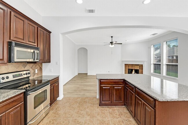 Building Photo - 19227 Countryhills Ct
