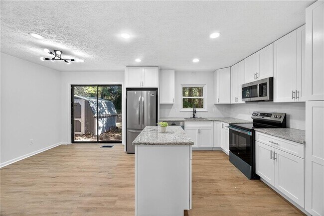 Building Photo - 1517 Colony E Cir