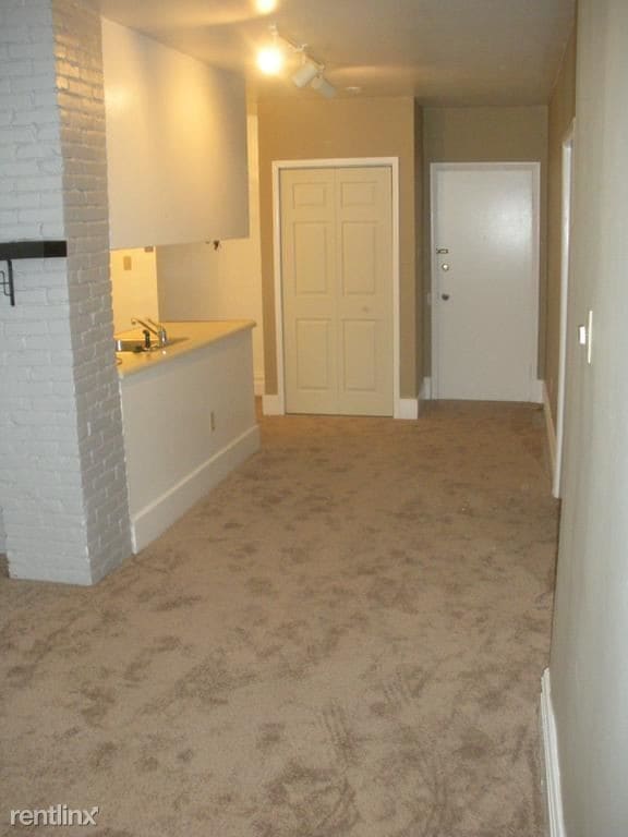 121 Grandview Ave 121 Grandview Ave Pittsburgh PA 15211 Apartment