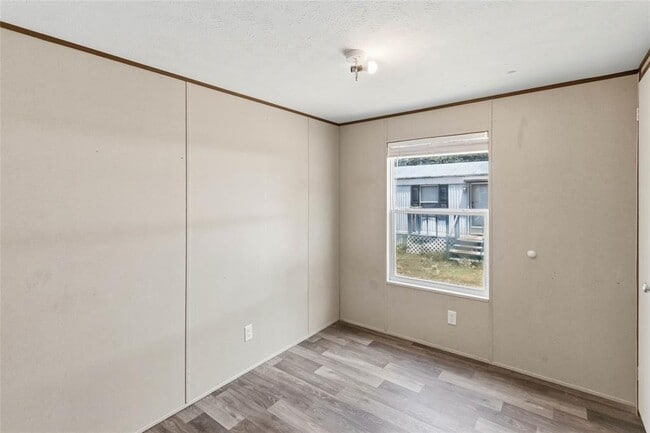 Building Photo - 908 Turney Ln