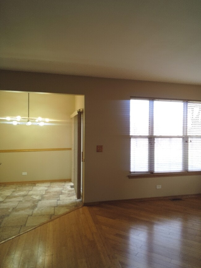 Building Photo - 3230 Holden Cir