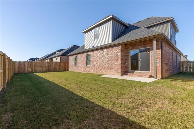 Building Photo - 7005 SW High Meadow Blvd