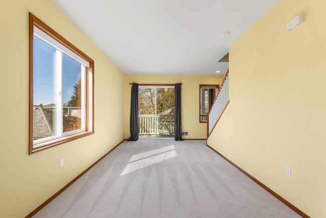 Building Photo - 1619 SW Barton St