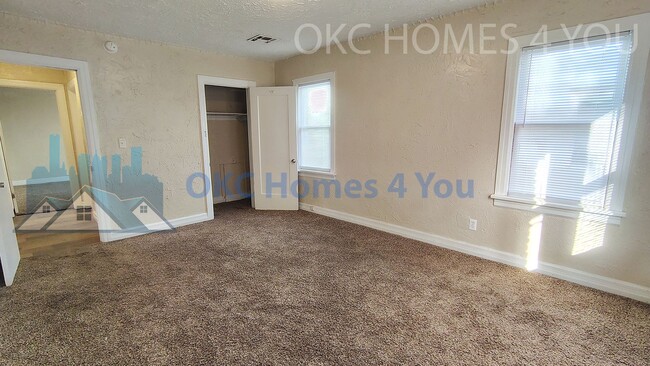 Building Photo - NW OKC 4 Bed Near I-44 & NW 23rd St.