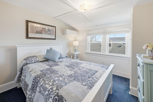 Building Photo - 115 N Sumner Ave