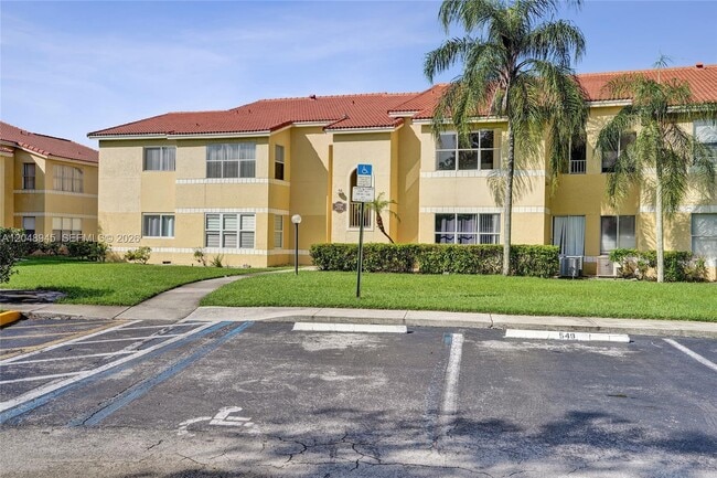 Building Photo - 12760 Vista Isles Dr