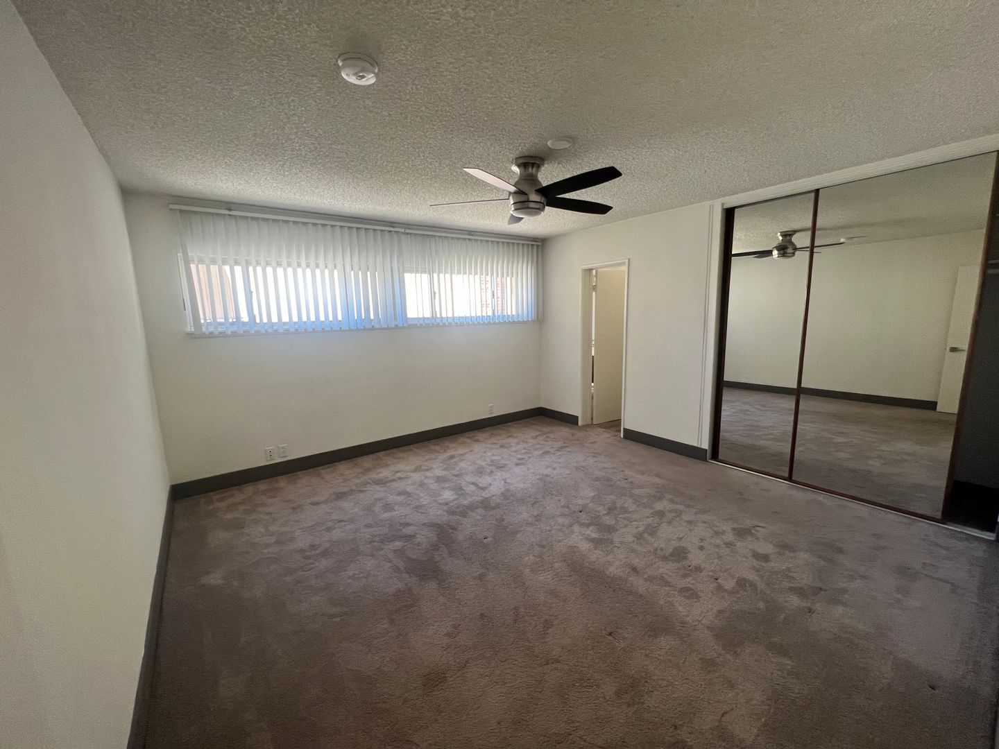 Building Photo - 1444 Centinela Ave