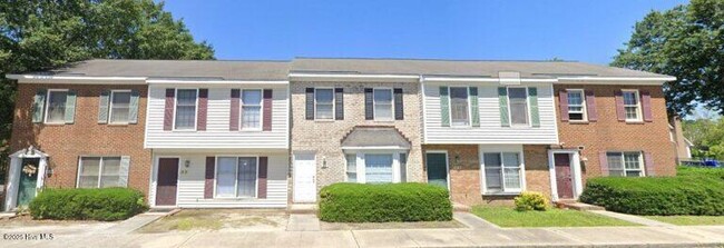 Primary Photo - 111 Concord Dr
