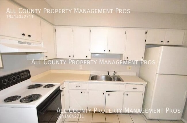 Building Photo - 616 20th Ave W