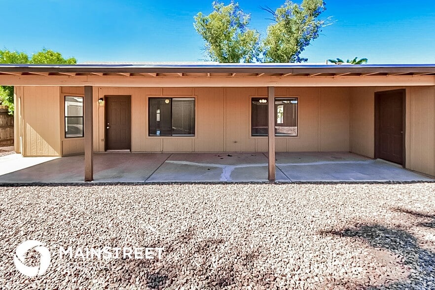 Building Photo - 1659 Oakhaven Pl