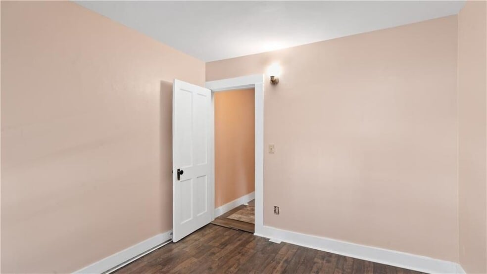 Building Photo - 21 Highland Ave