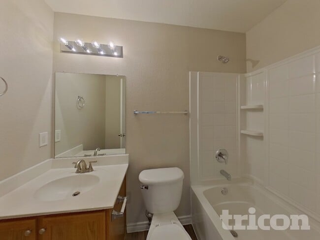 Building Photo - 1448 Castle Ridge Rd