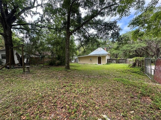 Building Photo - 262 Pryor St