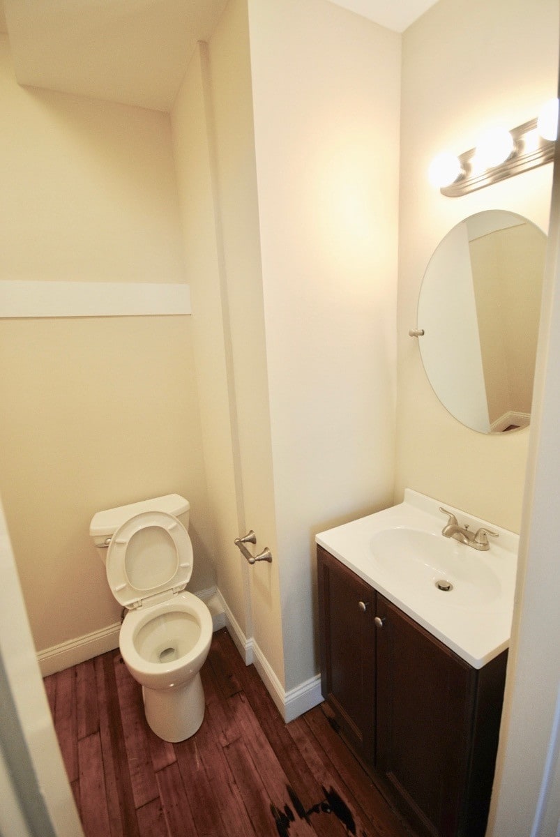 Building Photo - 139 E Cottage St