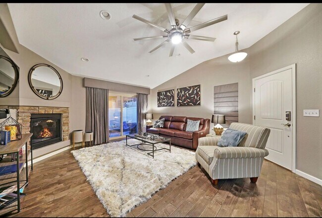 Building Photo - FULLY FURNISHED Northgate 3 Bed with Hot Tub near AFA