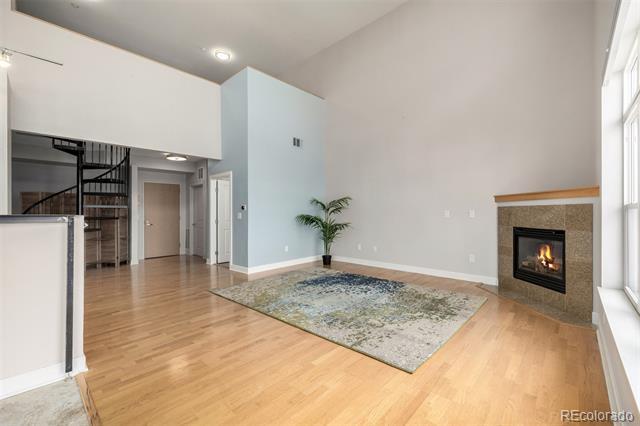 Building Photo - 5677 S Park Pl