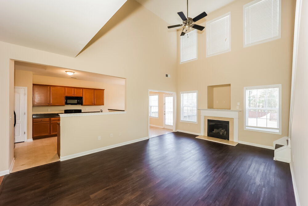 Building Photo - 605 Needle Rush Cir