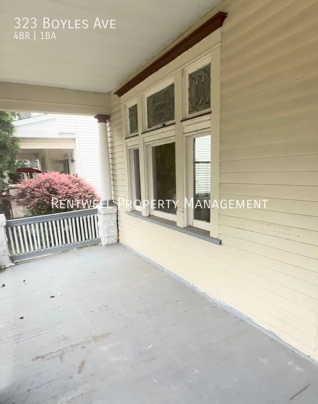 Building Photo - 323 Boyles Ave