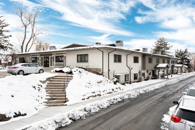 Building Photo - 1172 E Graystone Way