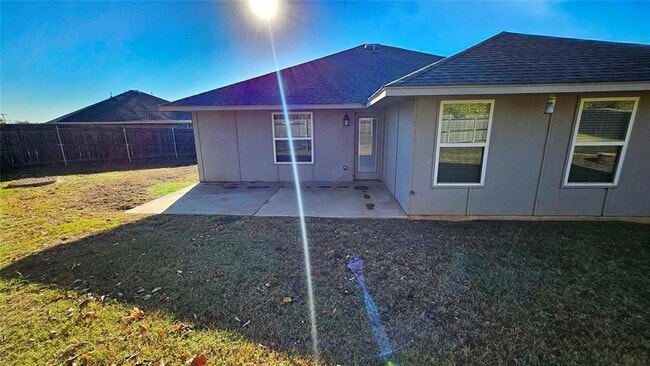 Building Photo - 11629 SW 8th Cir